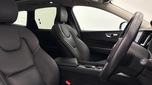 Used Volvo XC60 2022 for sale - 76220416: Photo 29