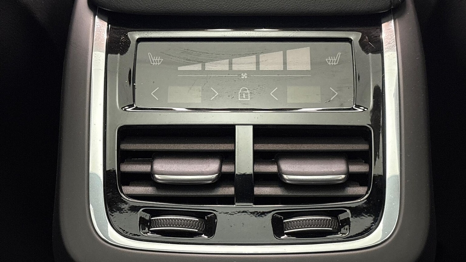 Used Volvo XC60 2025 for sale - 77888668: Photo 17