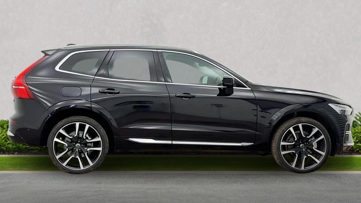 Used Volvo XC60 2025 for sale - 77888668: Photo 3