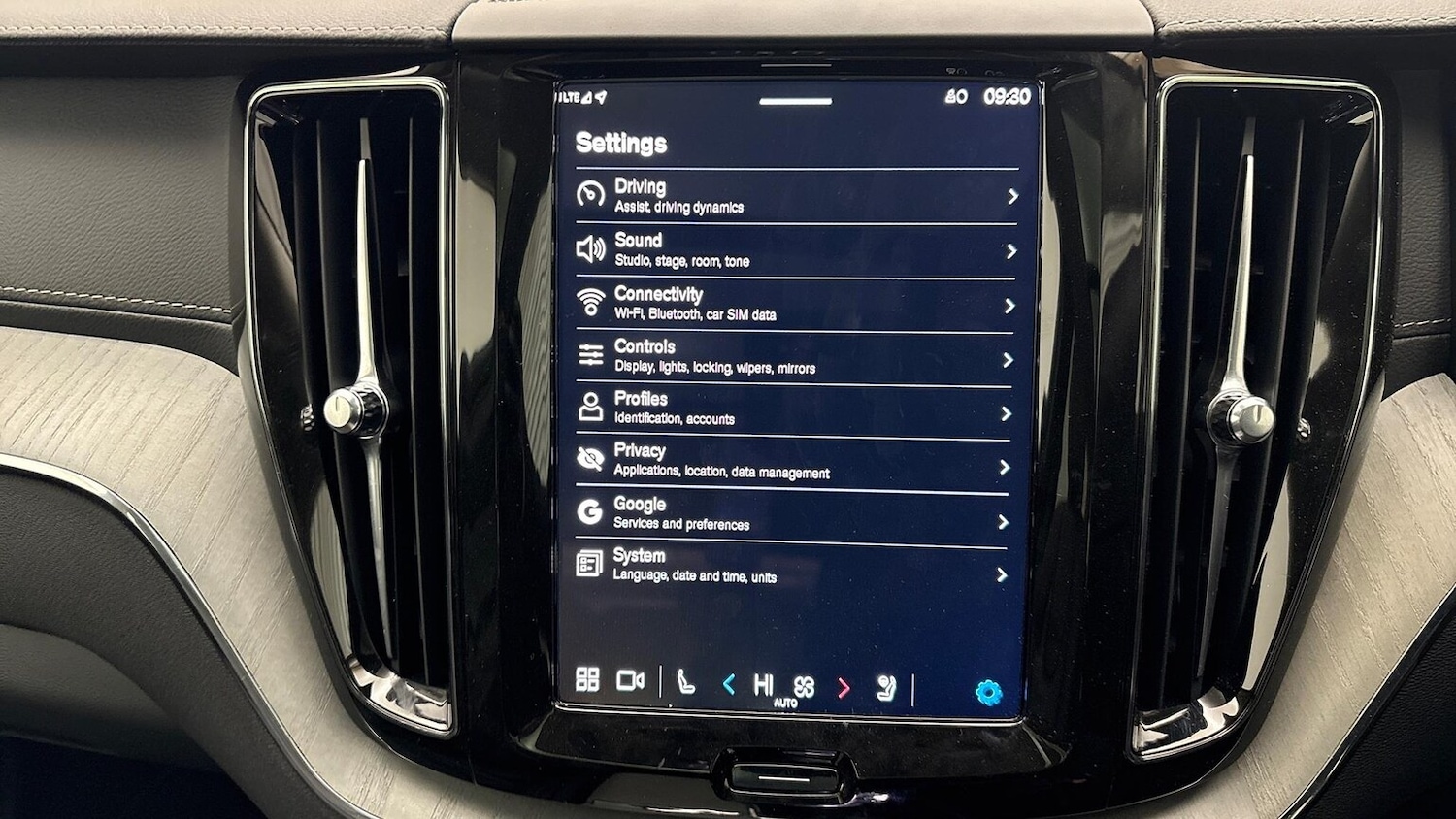 Used Volvo XC60 2025 for sale - 77888668: Photo 35