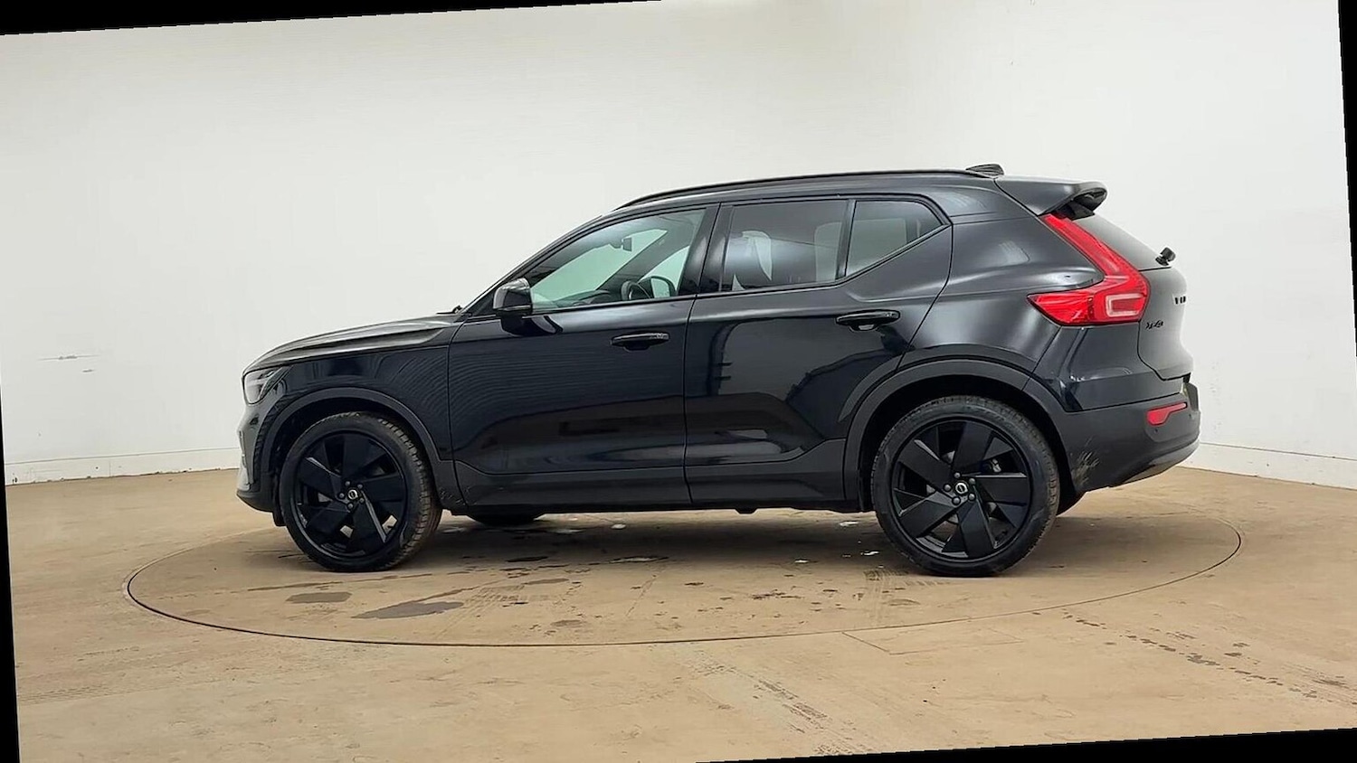Used Volvo XC40 2025 for sale - 78192621: Photo 11