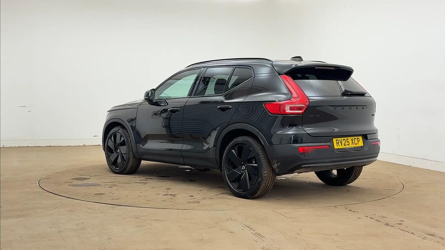Used Volvo XC40 2025 for sale - 78192621: Photo 15