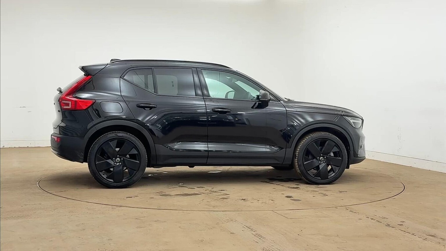 Used Volvo XC40 2025 for sale - 78192621: Photo 25