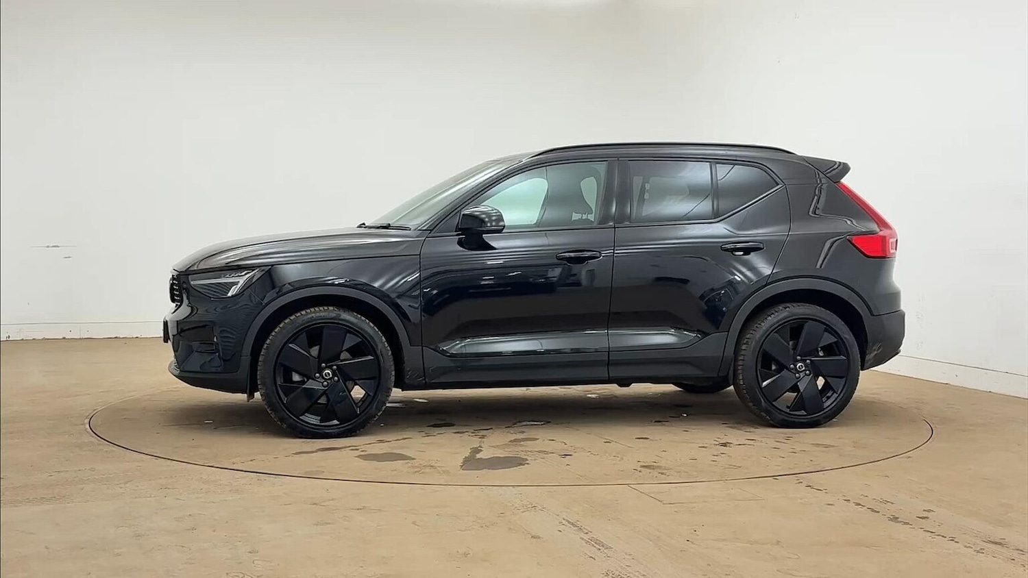 Used Volvo XC40 2025 for sale - 78192621: Photo 33