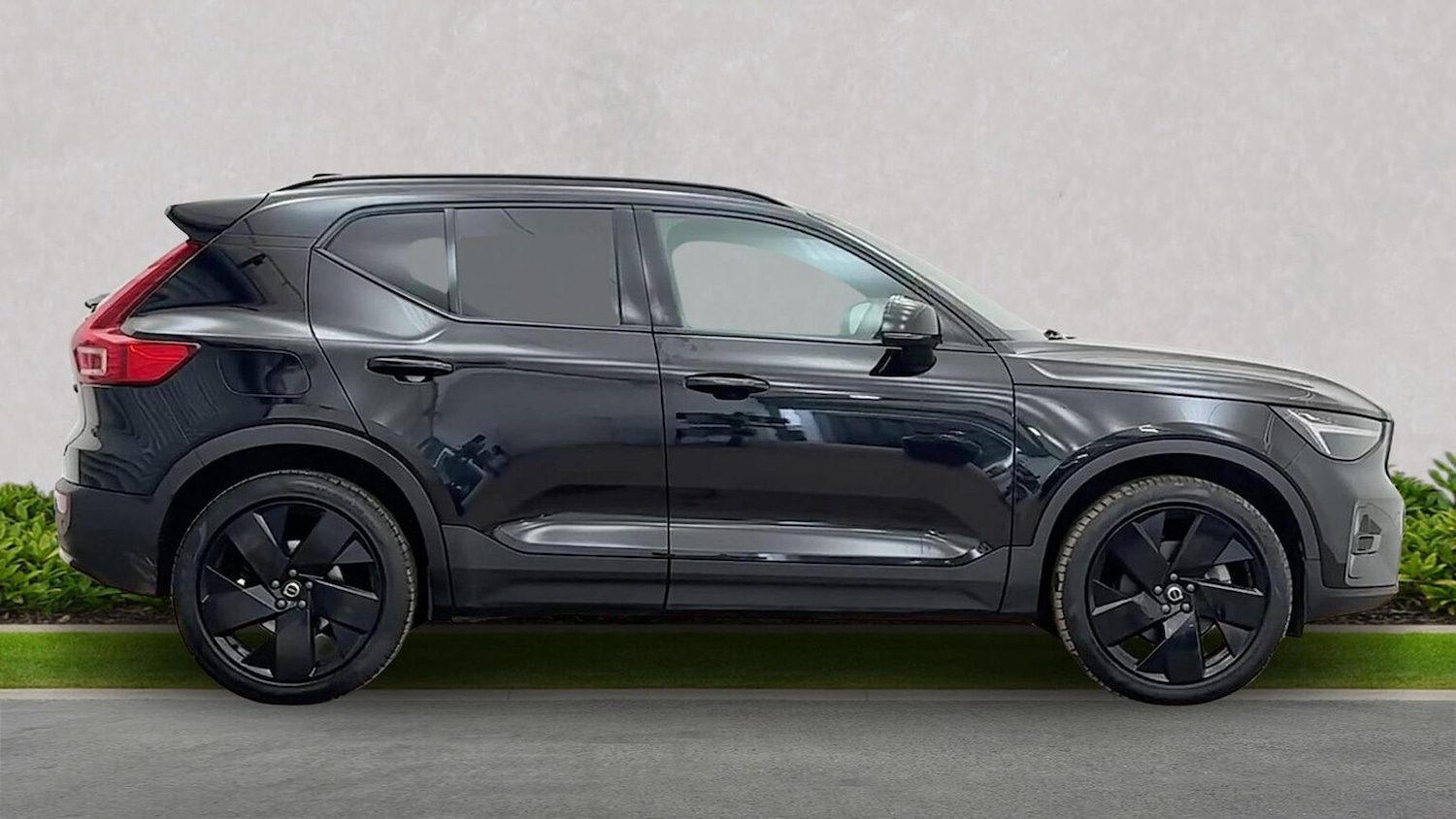 Used Volvo XC40 2025 for sale - 78192621: Photo 5