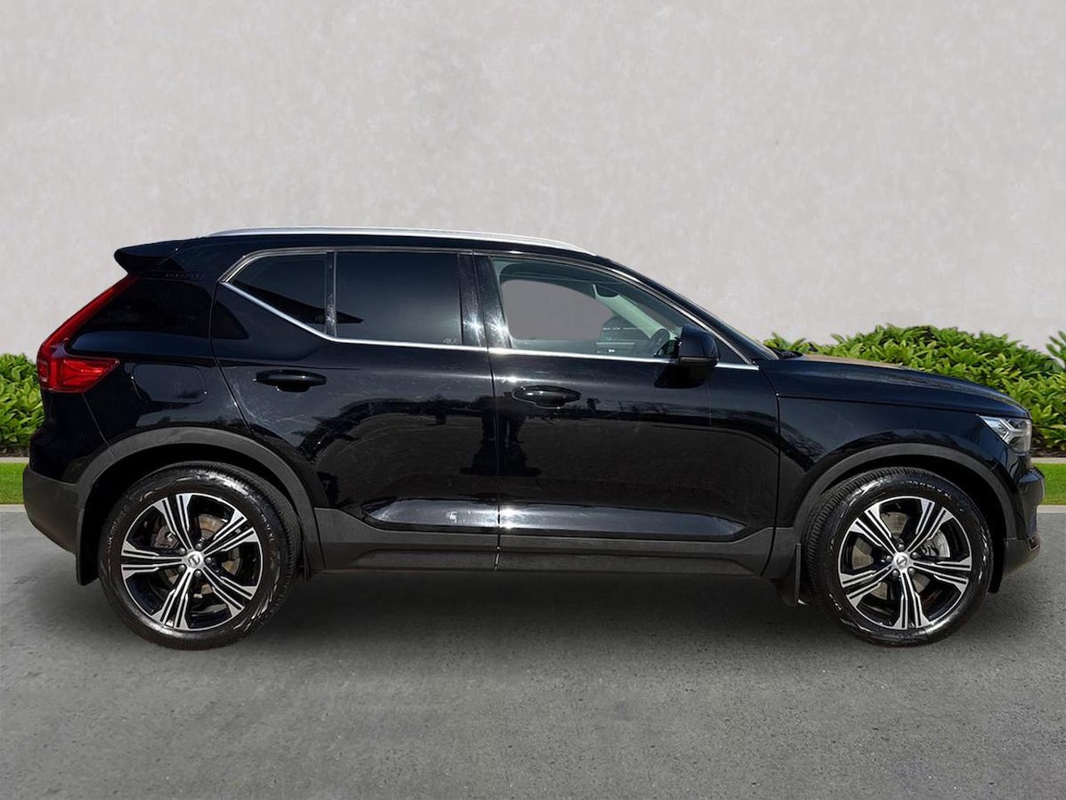 Used Volvo XC40 2021 for sale - 78192647: Photo 3