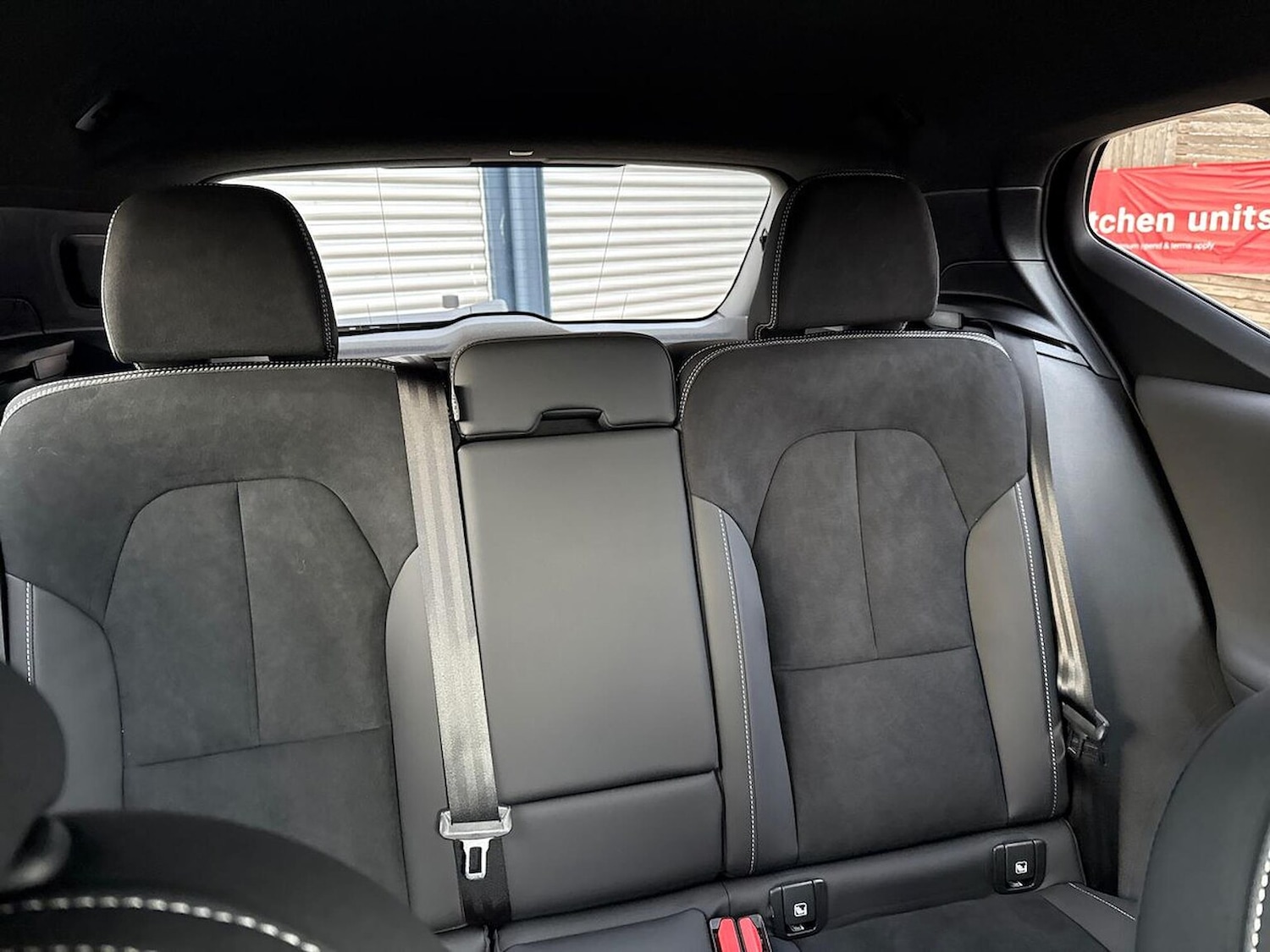 Used Volvo XC40 2025 for sale - 76570968: Photo 16