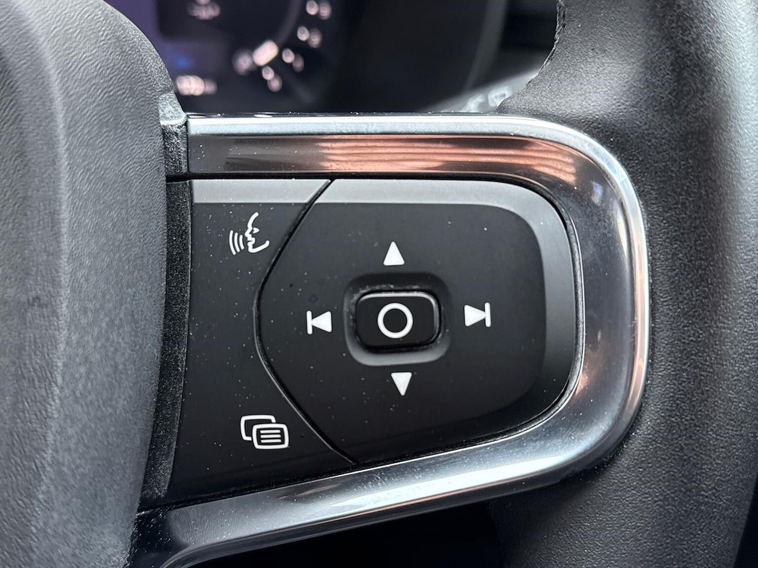 Used Volvo XC40 2025 for sale - 76570968: Photo 26