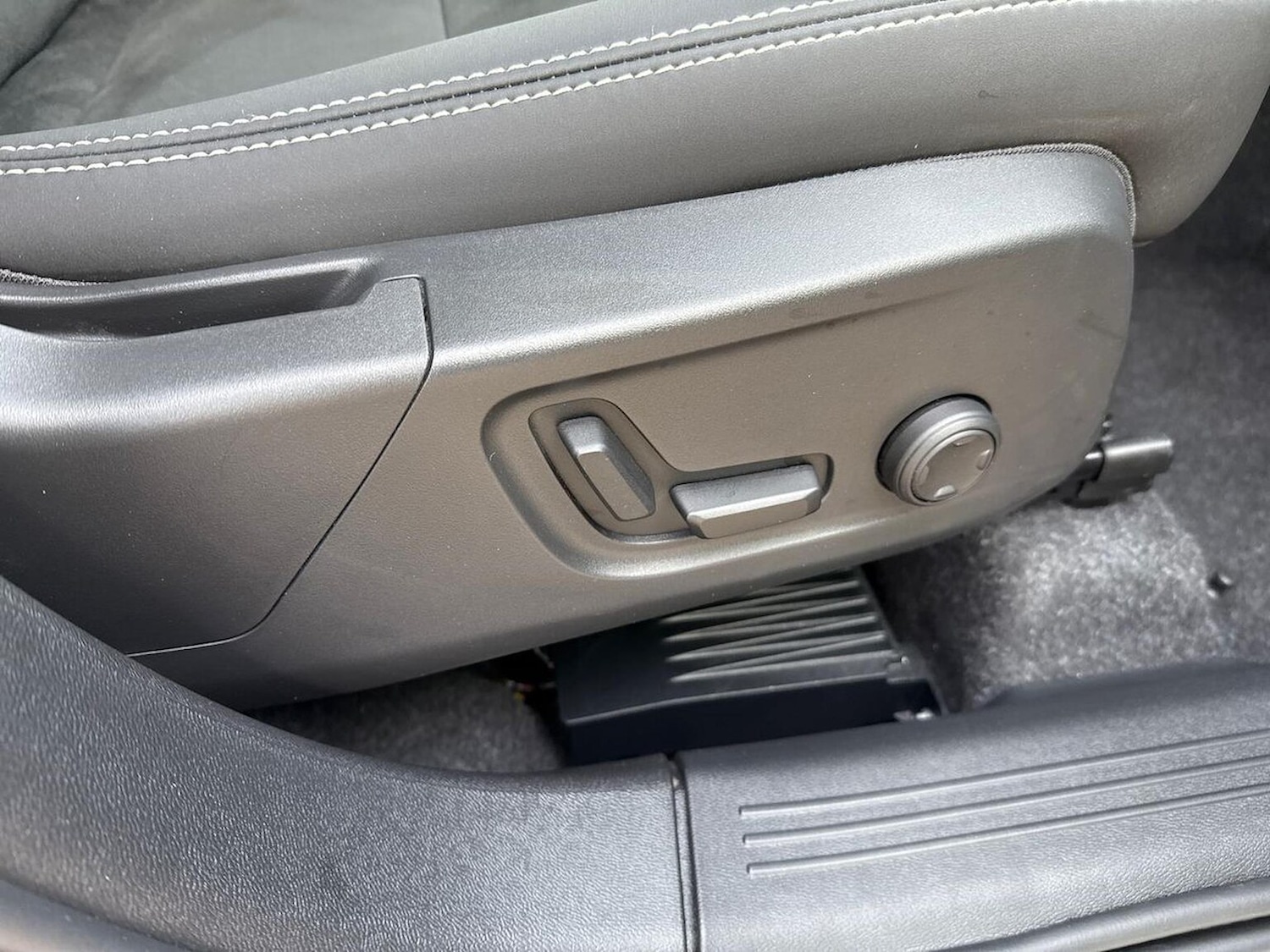 Used Volvo XC40 2025 for sale - 76570968: Photo 30