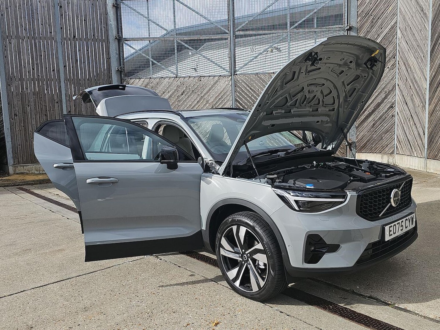 Used Volvo XC40 2025 for sale - 77595499: Photo 40