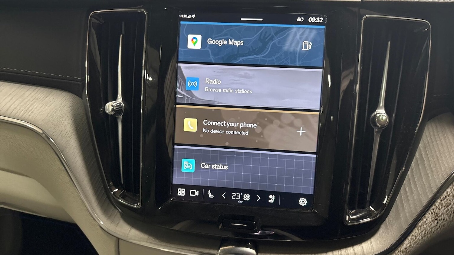 Used Volvo XC60 2025 for sale - 76757066: Photo 11