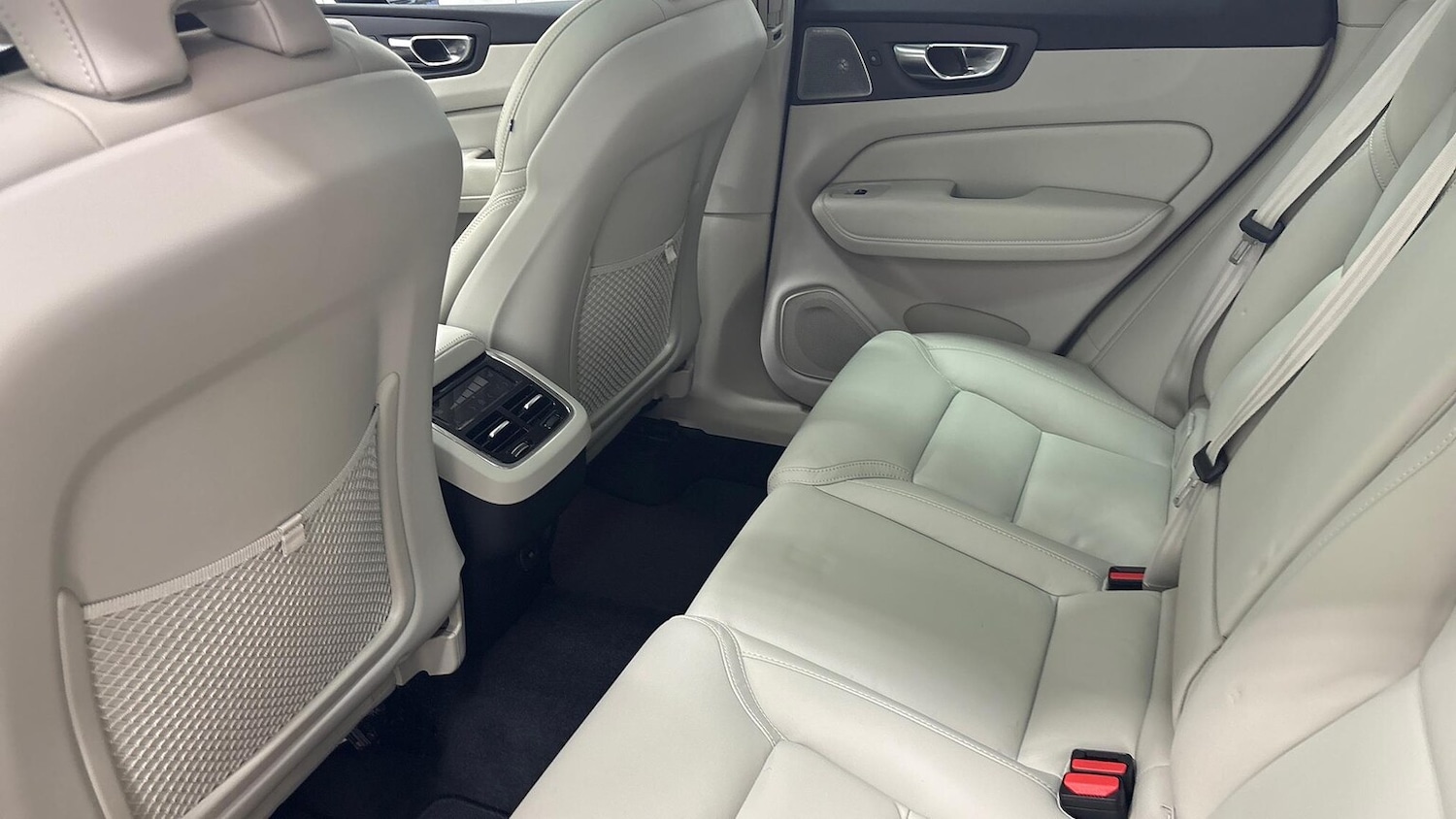 Used Volvo XC60 2025 for sale - 76757066: Photo 13