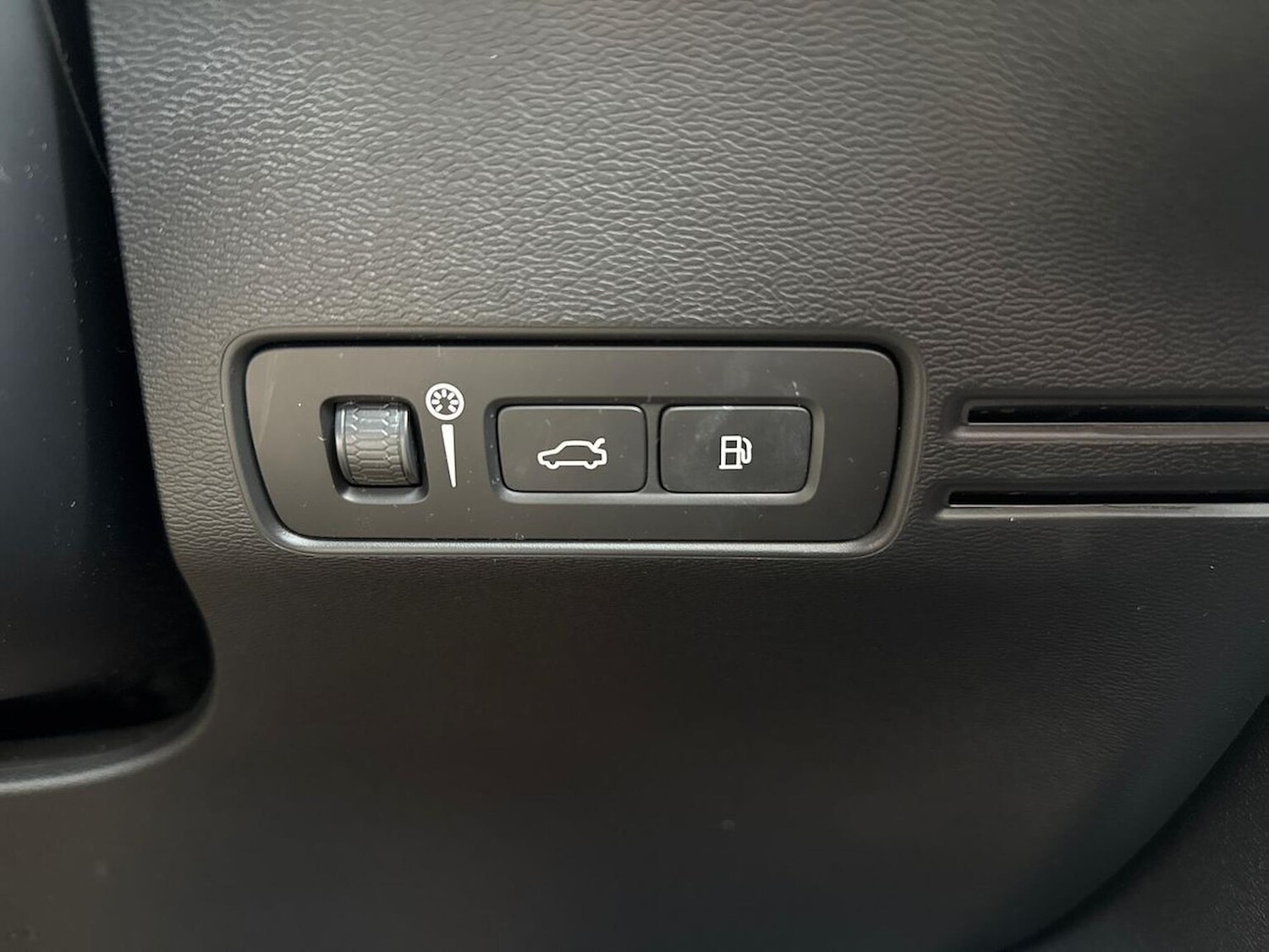 Used Volvo XC40 2021 for sale - 77775196: Photo 22