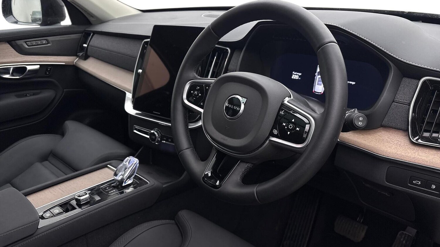 Used Volvo XC90 2025 for sale - 78139555: Photo 11