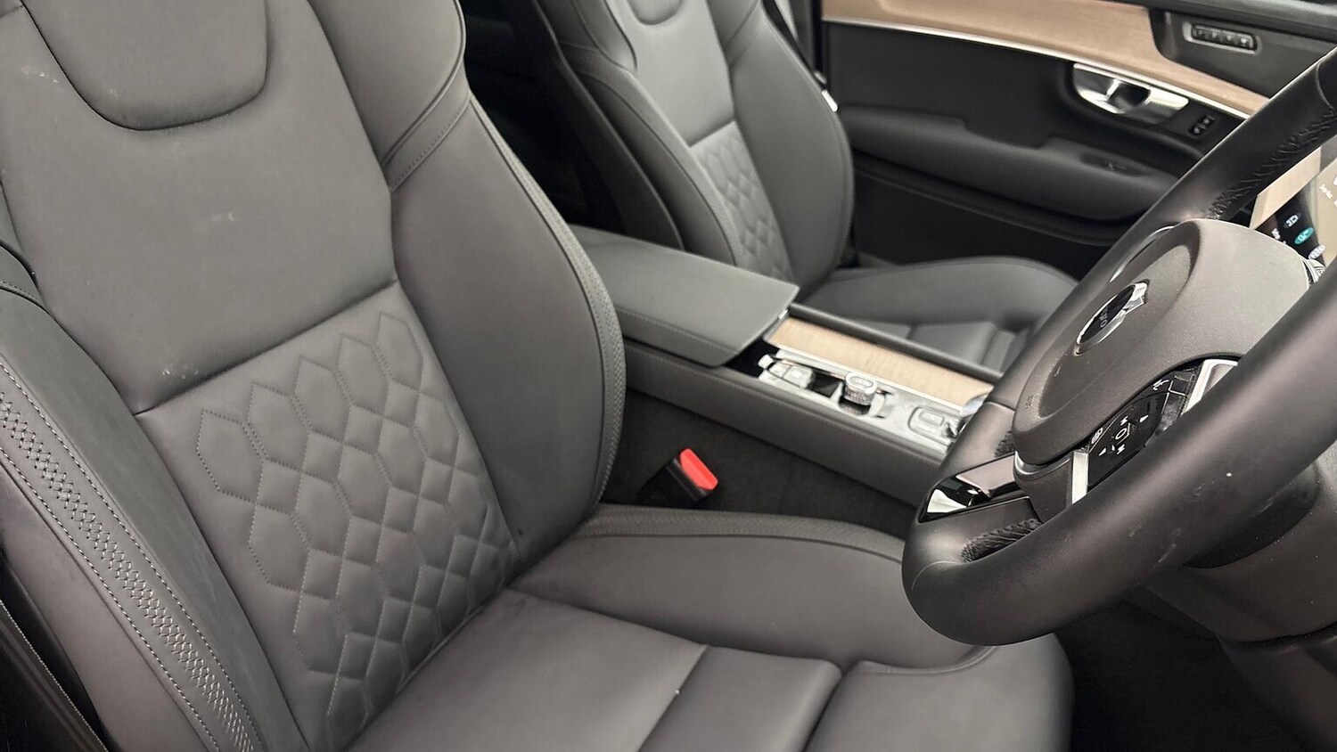 Used Volvo XC90 2025 for sale - 78139555: Photo 30