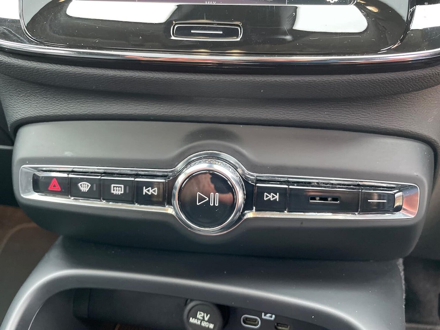 Used Volvo XC40 2025 for sale - 77629397: Photo 12