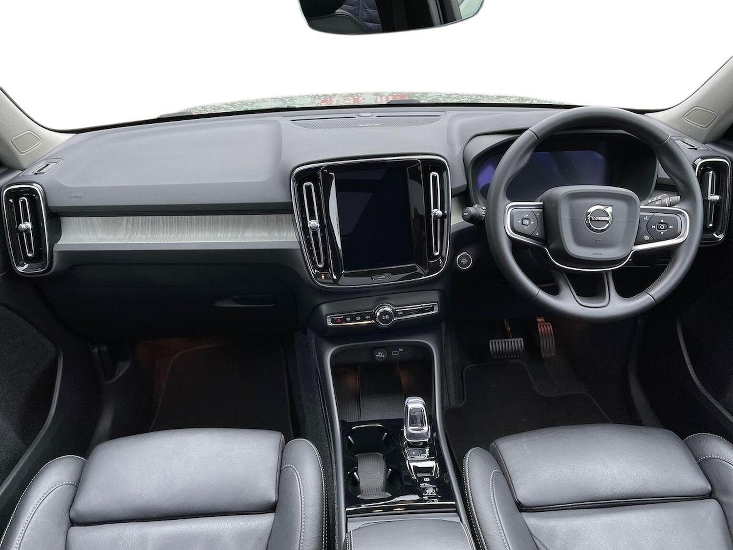 Used Volvo XC40 2025 for sale - 77629397: Photo 8