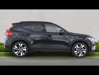 Used Volvo XC40 2025 for sale - 79073887: Photo