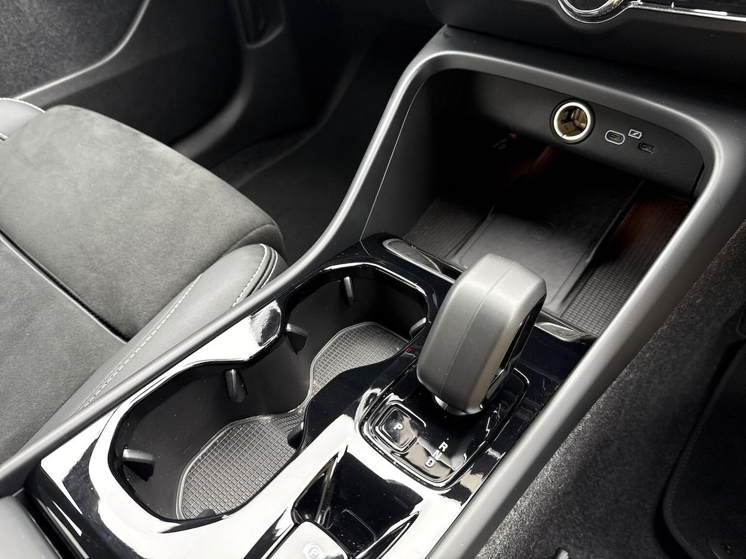 Used Volvo XC40 2025 for sale - 76142929: Photo 13
