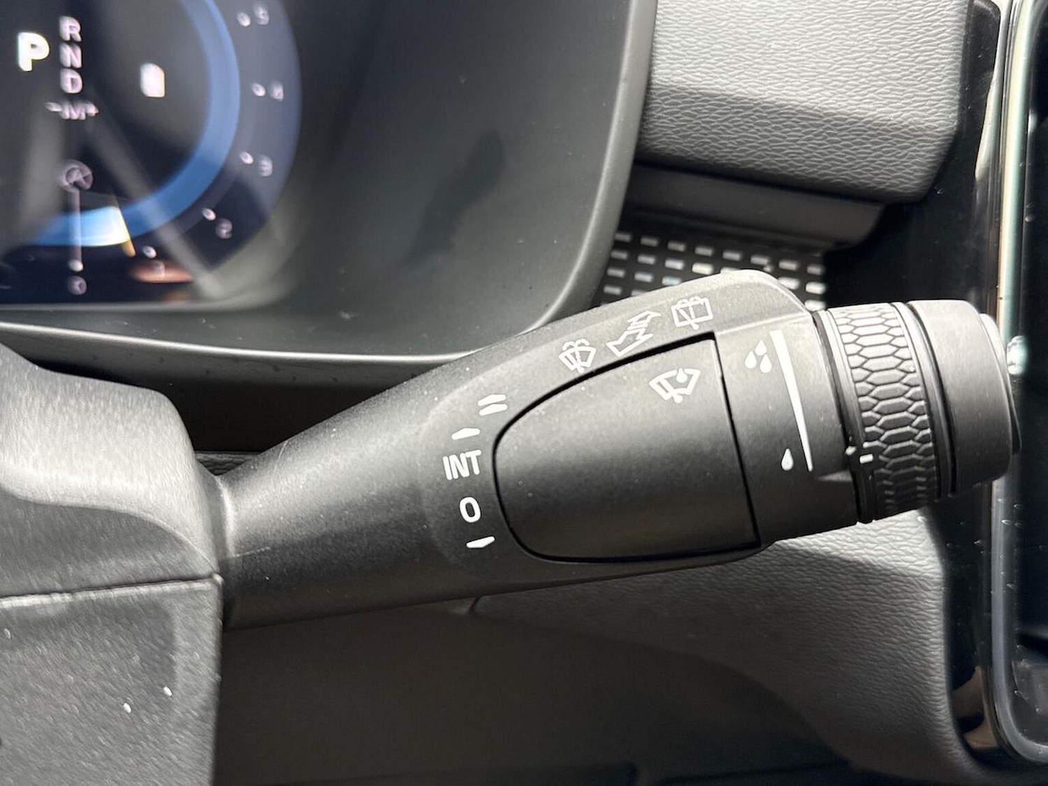 Used Volvo XC40 2025 for sale - 76142929: Photo 28