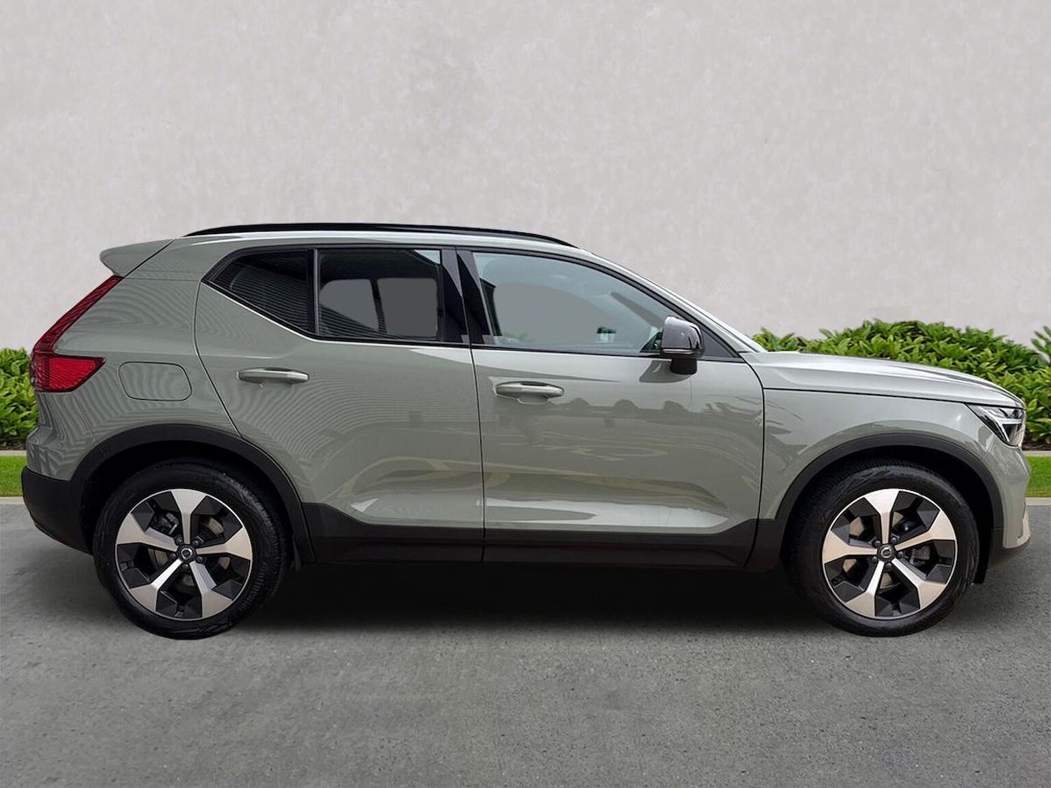 Used Volvo XC40 2025 for sale - 76142929: Photo 3