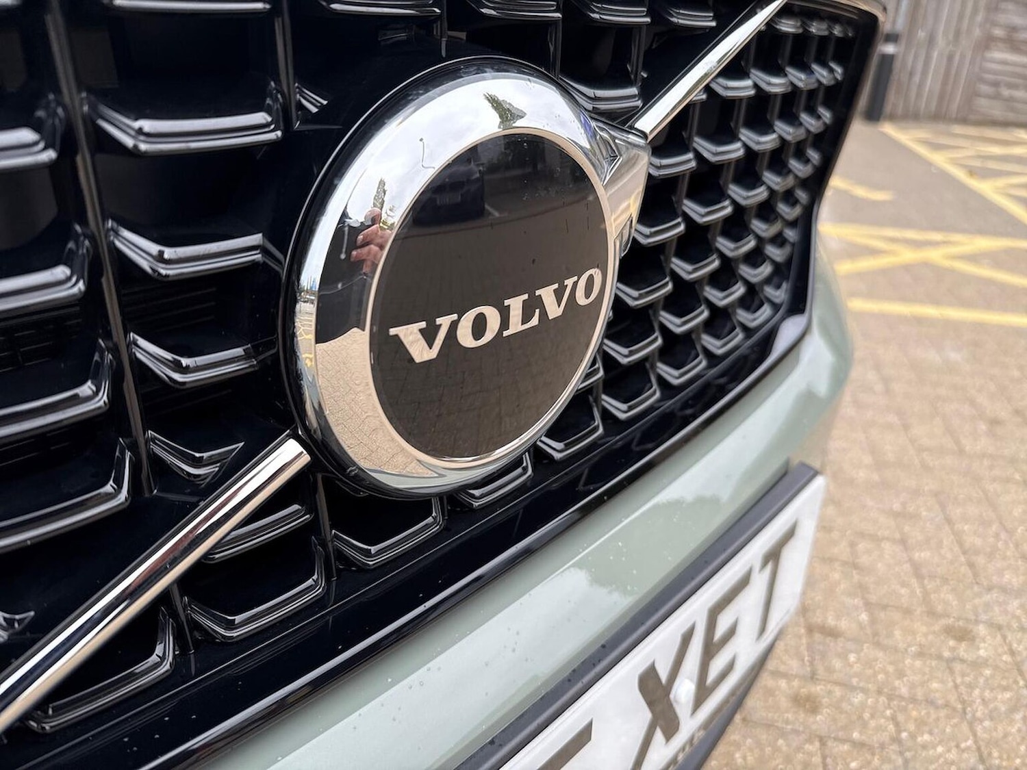 Used Volvo XC40 2025 for sale - 76142929: Photo 32