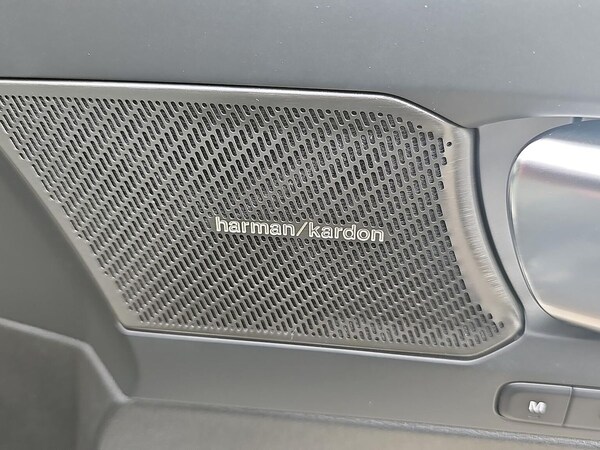 Used Volvo XC40 2025 for sale - 76220411: Photo 31