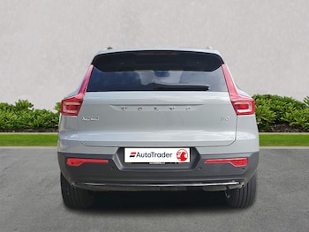 Used Volvo XC40 2025 for sale - 76220411: Photo 4