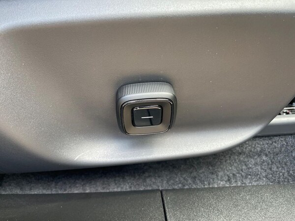 Used Volvo EX30 2025 for sale - 76331067: Photo 27