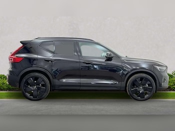 Used Volvo XC40 2025 for sale - 78353351: Photo