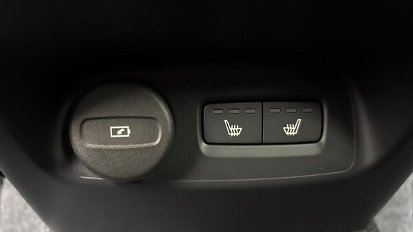 Used Volvo XC40 2022 for sale - 76220414: Photo 17