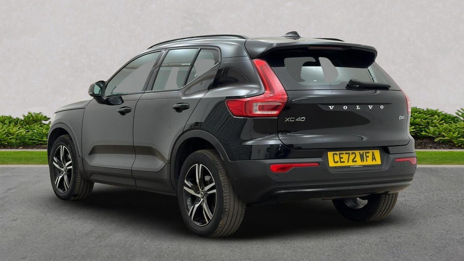 Used Volvo XC40 2022 for sale - 76220414: Photo 2