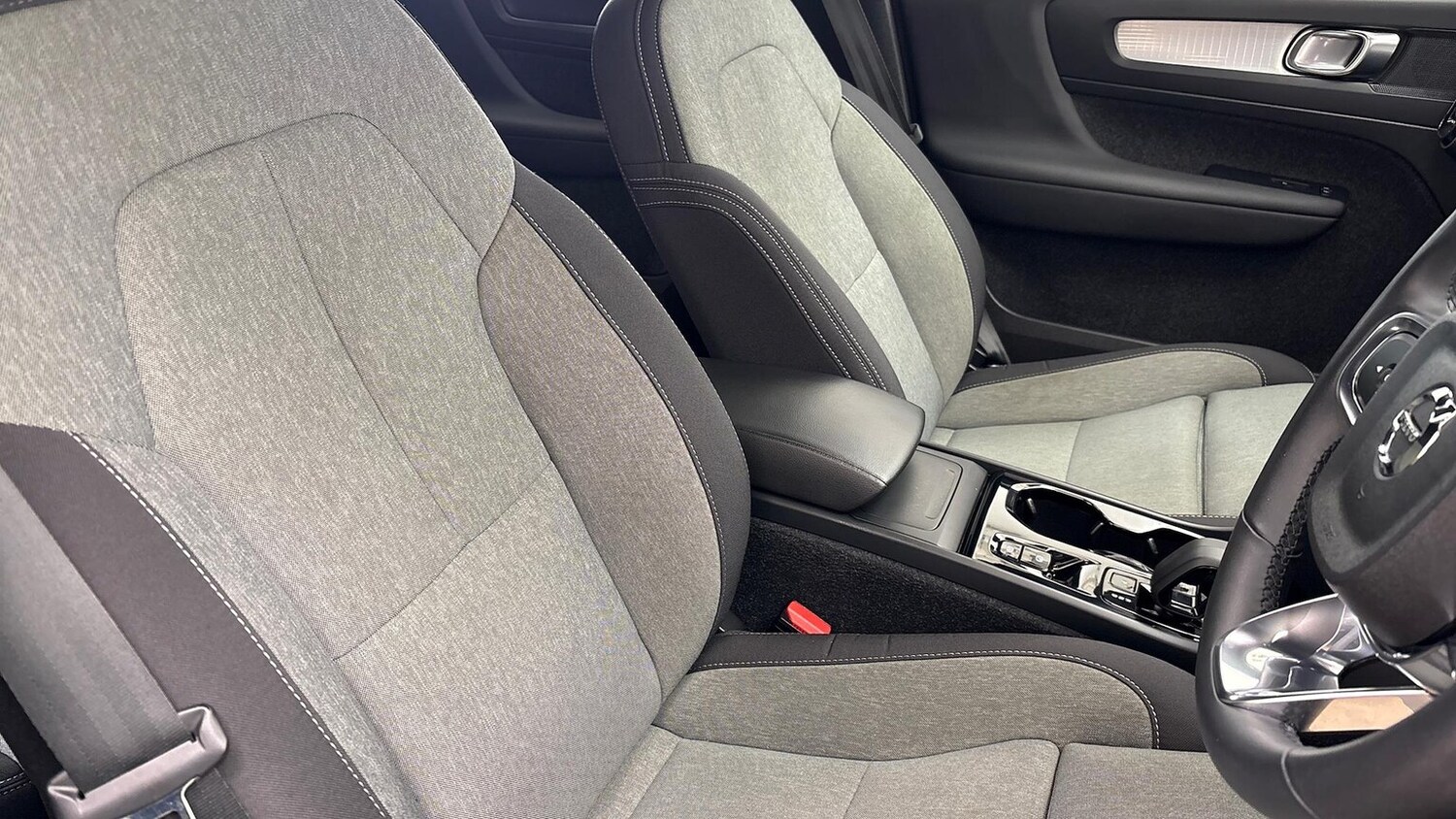 Used Volvo XC40 2022 for sale - 76220414: Photo 29