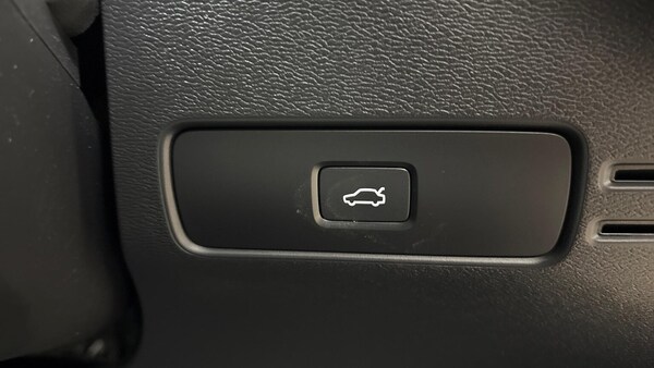 Used Volvo XC40 2022 for sale - 76220414: Photo 30
