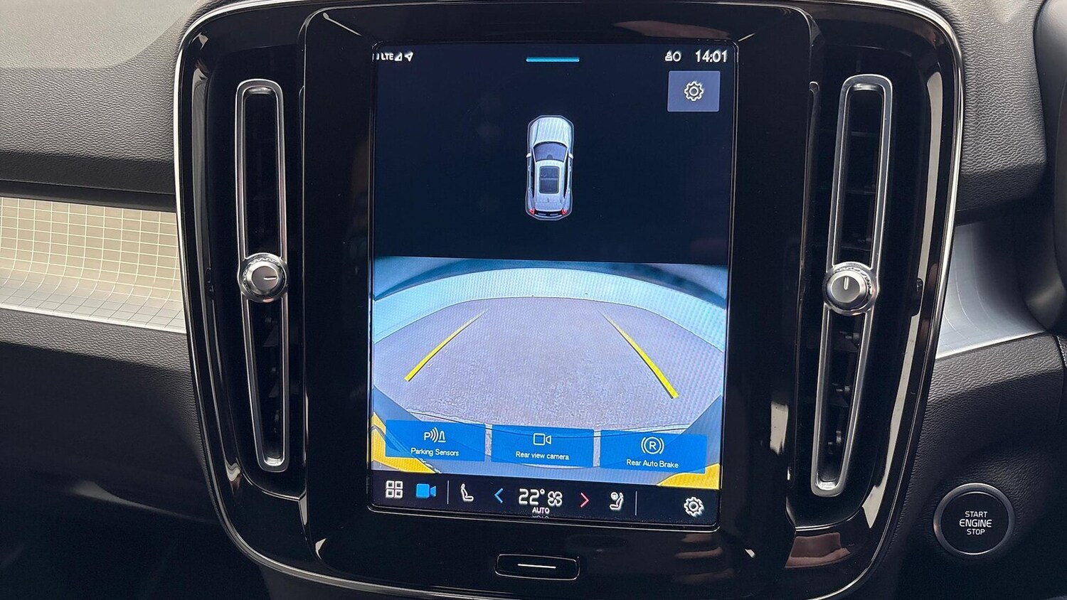 Used Volvo XC40 2022 for sale - 76220414: Photo 40