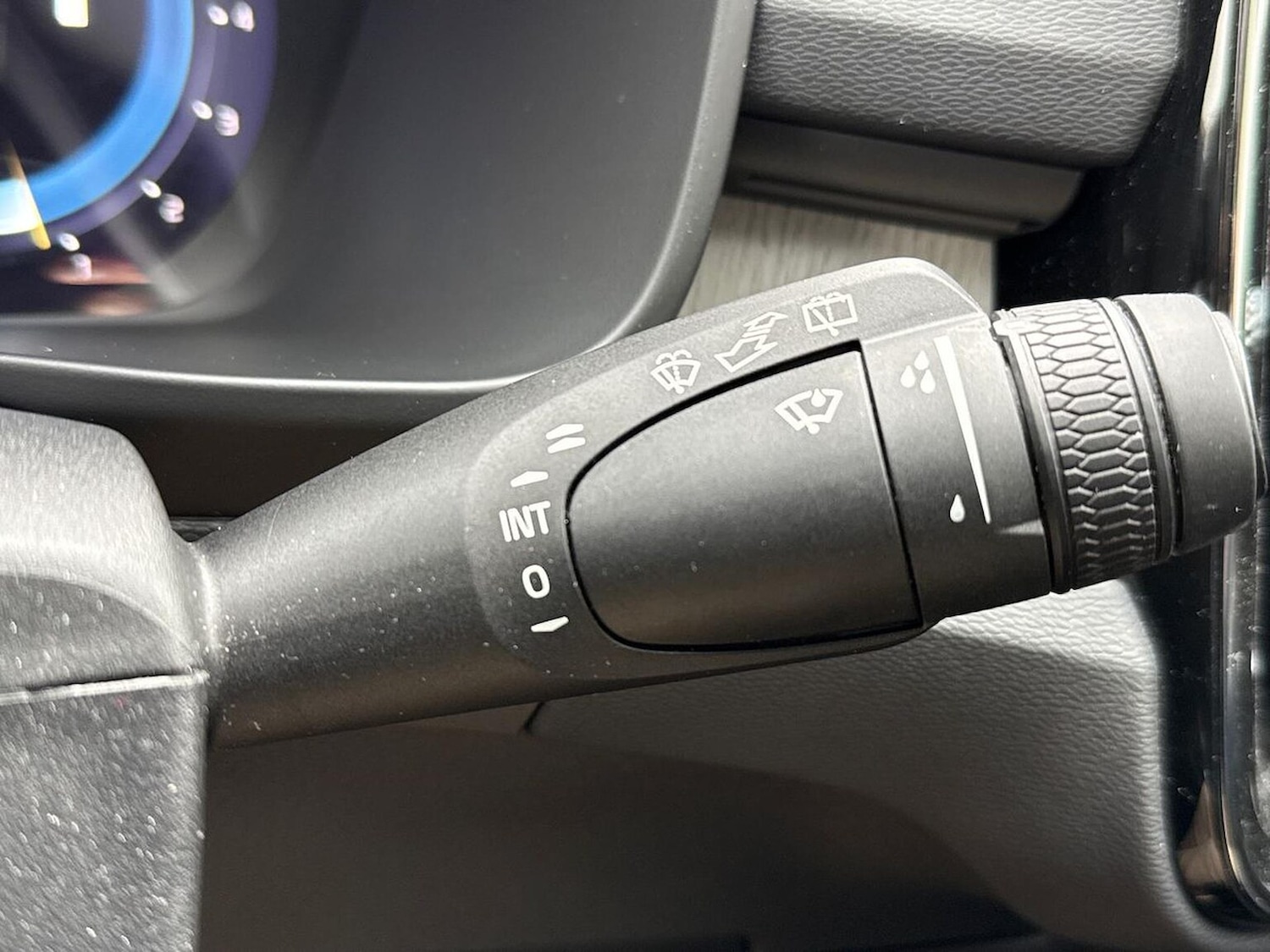 Used Volvo XC40 2022 for sale - 76142928: Photo 28