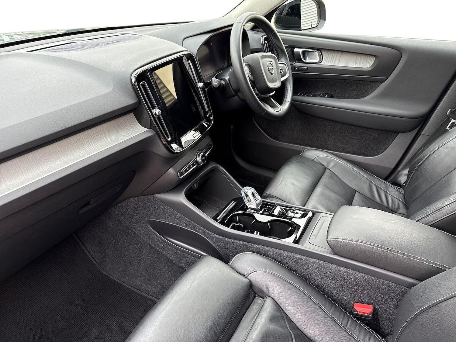 Used Volvo XC40 2022 for sale - 76142928: Photo 7