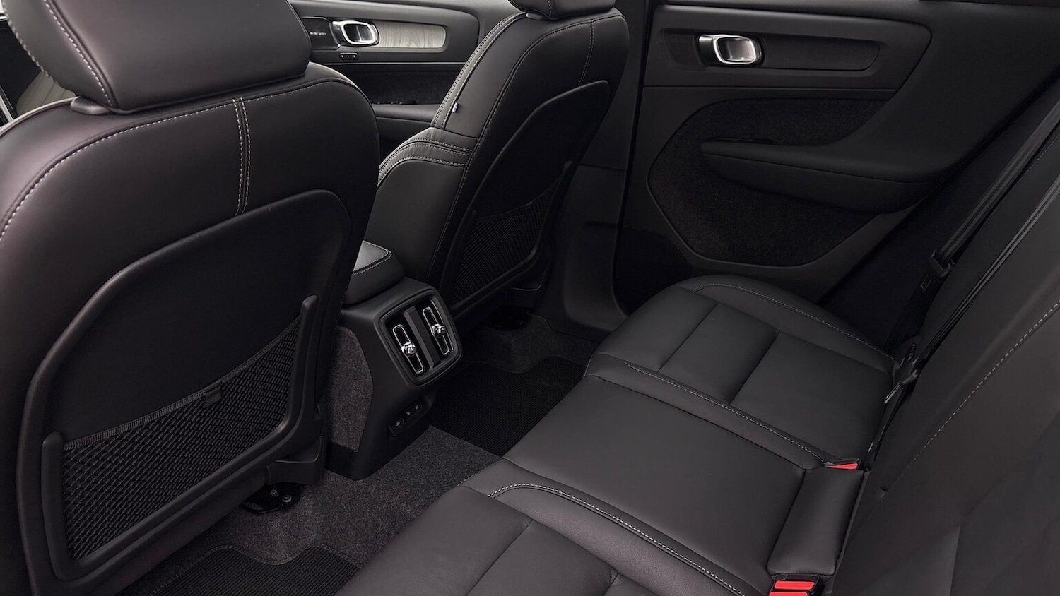 Used Volvo XC40 2024 for sale - 76471090: Photo 14