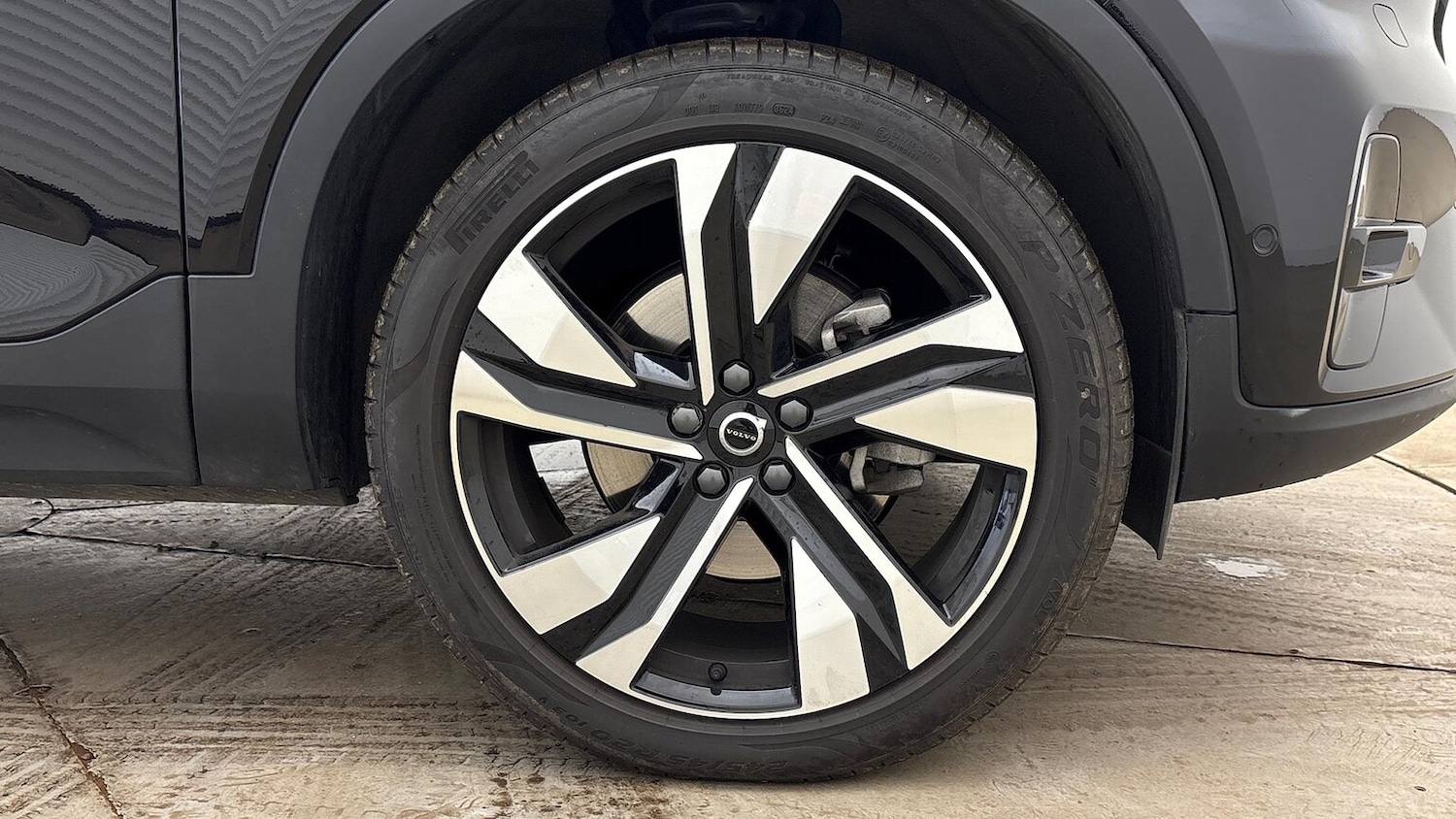 Used Volvo XC40 2024 for sale - 76471090: Photo 21