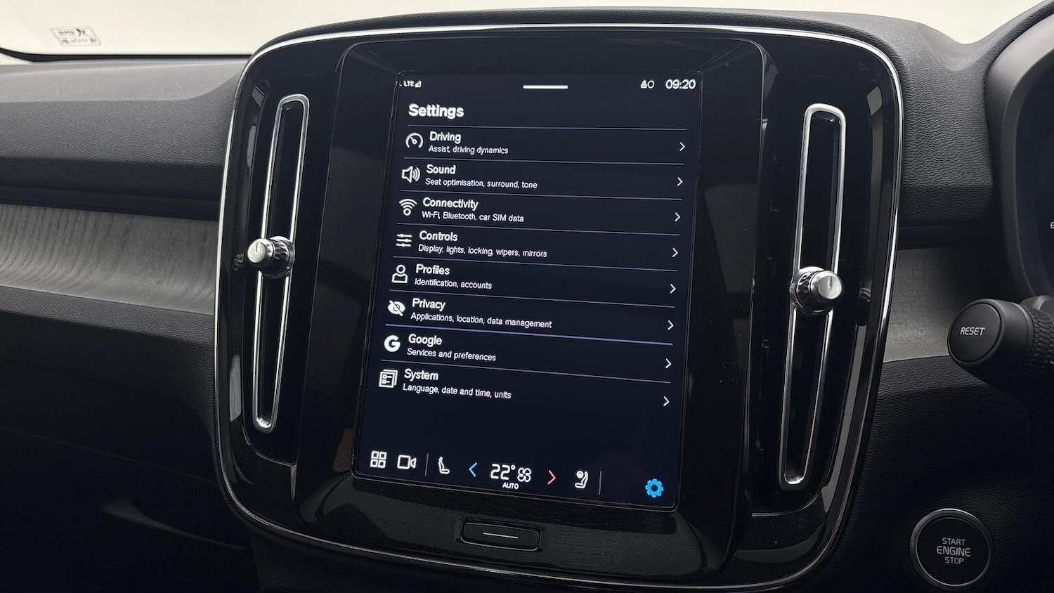 Used Volvo XC40 2024 for sale - 76471090: Photo 35