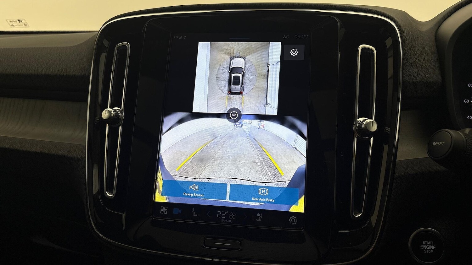 Used Volvo XC40 2024 for sale - 76471090: Photo 41