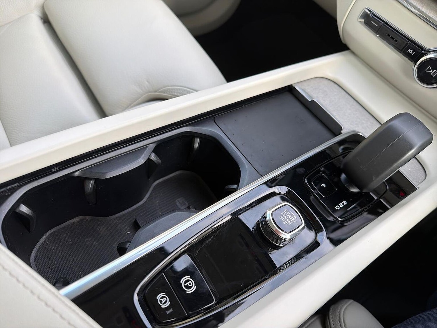 Used Volvo XC60 2022 for sale - 76461814: Photo 13