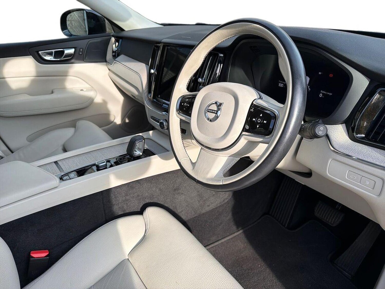 Used Volvo XC60 2022 for sale - 76461814: Photo 15