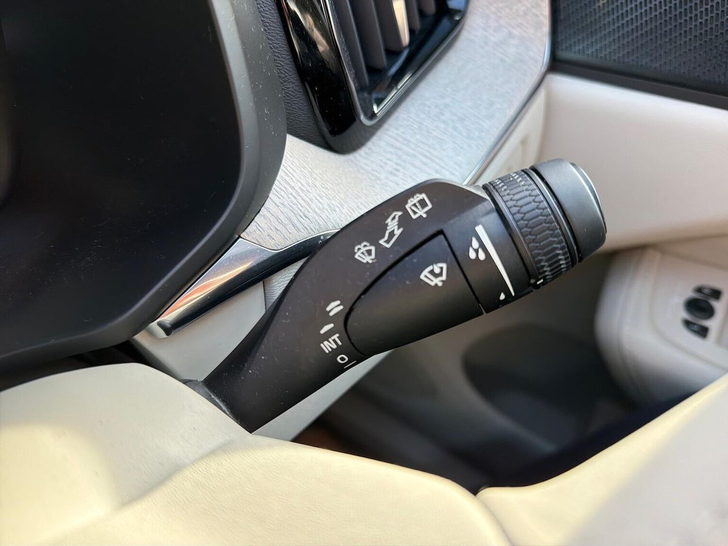 Used Volvo XC60 2022 for sale - 76461814: Photo 28