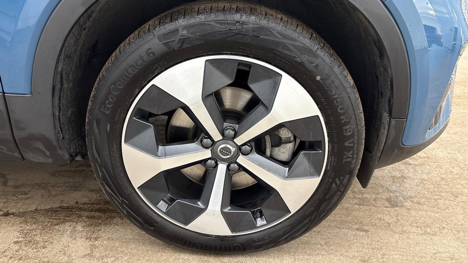 Used Volvo XC40 2024 for sale - 76016931: Photo 16