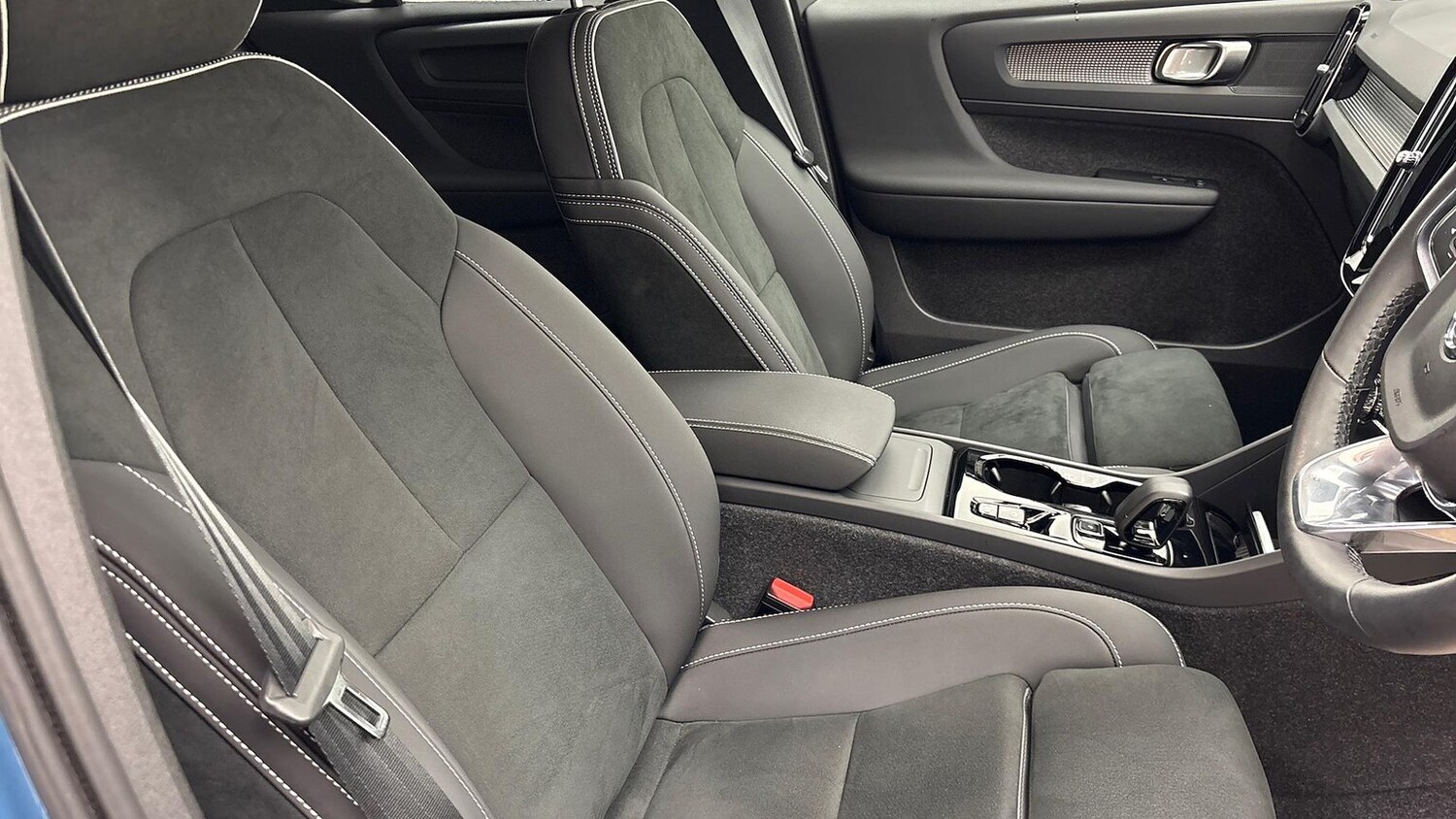 Used Volvo XC40 2024 for sale - 76016931: Photo 29