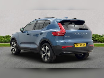 Used Volvo XC40 2024 for sale - 76016931: Photo 2