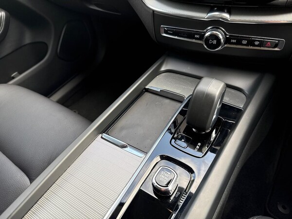 Used Volvo XC60 2023 for sale - 76249734: Photo 13