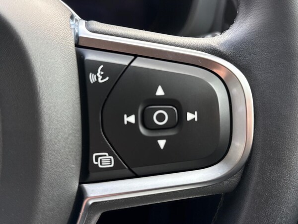 Used Volvo XC60 2023 for sale - 76249734: Photo 26