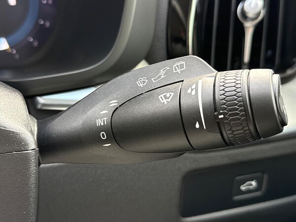 Used Volvo XC60 2023 for sale - 76249734: Photo 29